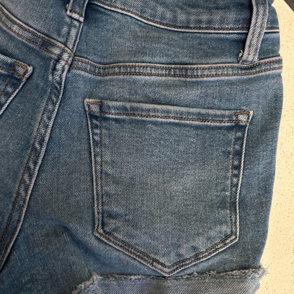 VERVET by Flying Monkey Denim Shorts with Butterfly Buckle Size XS Medium Wash - Picture 8 of 8